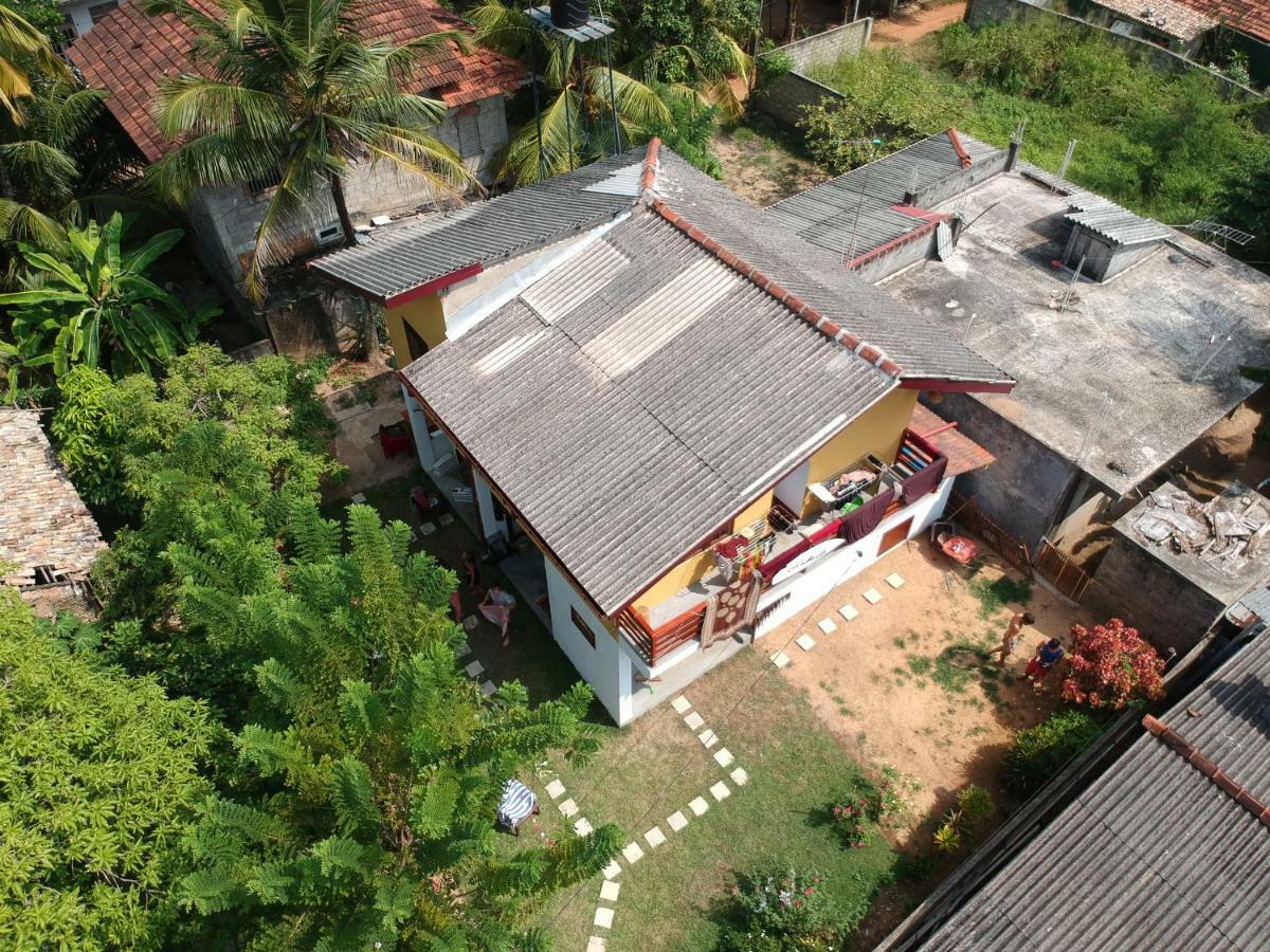 Chez Podi Surf Stay Мирисса Экстерьер фото